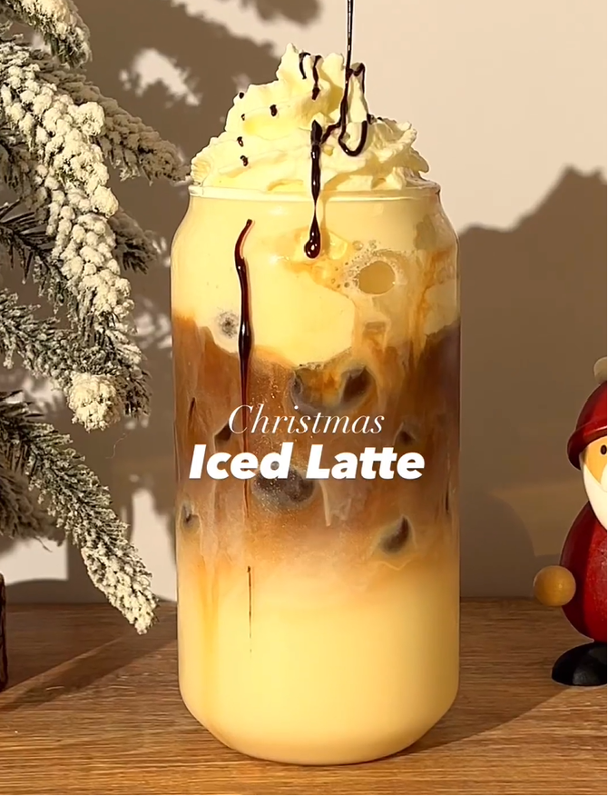 Festlicher Weihnachts-Eislatte: Ein Genuss für die besinnliche Zeit